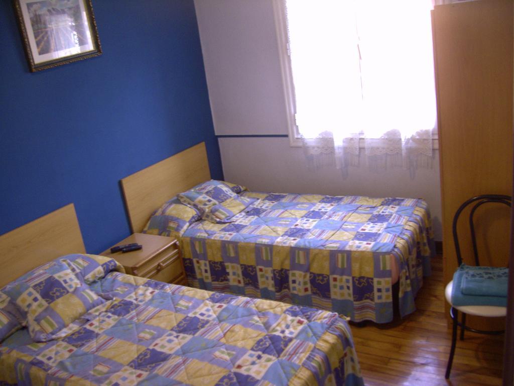 Pension Gema Ирун Стая снимка